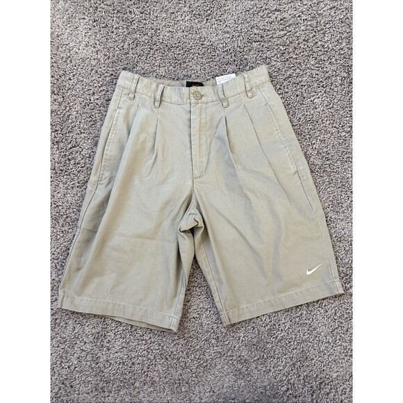 NWT Men's Size 28 Nike Life Pleated Chino At Knee Shorts Khaki Loose DX0643-247 - Picture 1 of 9